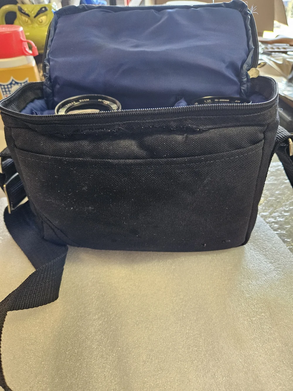 Vintage Canon T50 35mm Camera With 35-75mm, 75-200mm Zoom.and Carry Bag